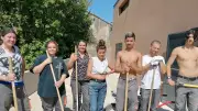 Pujaut : des jeunes en chantier solidaire pour achever la salle de sport