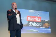 Richard Tardits présente son programme municipal pour Biarritz, axé sur l'économie du sport