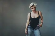 Robyn et Sexistential : une performance pop engagée au Pop Niveau 2026