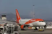 Scène de panique à bord d'un vol easyJet Nice-Rome : la police intervient pour évacuer un passager agressif