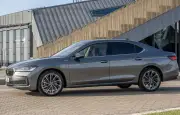 Skoda Superb PHEV : La Berline Hybride Rechargeable Discrète Mais Puissante
