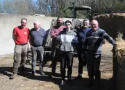 Solidarité paysanne : quand tout un village vient en aide à un agriculteur malade