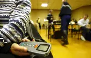 Un moniteur d'auto-école suisse condamné pour avoir aidé ses élèves à tricher au Code