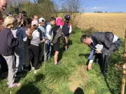 Une journée pédagogique en forêt pour sensibiliser les écoliers à l'environnement