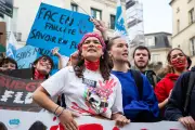 Vacataires en première ligne, étudiants et enseignants mobilisés contre le sous-financement universitaire