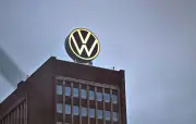 Volkswagen annonce 50.000 suppressions d'emplois en Allemagne d'ici 2030
