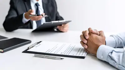 25 ans sans vacances : un employé obtient 450 000 € pour 827 jours de congés non pris