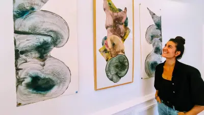 Anouck Manzoni à Montpellier : quand la physique devient pinceau dans 'Patience dans l'azur'