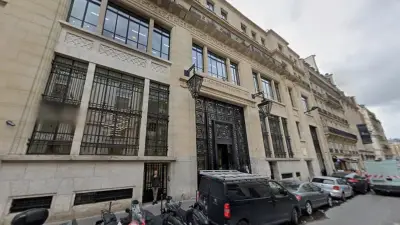 Attentat déjoué à Paris : un recruteur présumé écroué après l'arrestation de cinq suspects