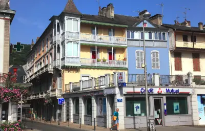 Bagnères-de-Bigorre porte plainte contre des tags racistes visant des élus LFI