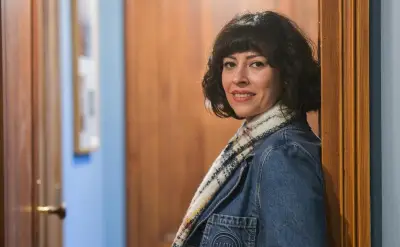 Banafsheh Farisabadi présente son livre engagé à la Maison de poésie