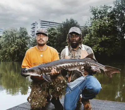Bitume Caviar : Isha et Limsa réinventent le rap francophone avec un second volet poignant