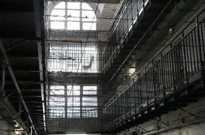 À Béthune, la prison surpeuplée et vétuste jugée devant la justice