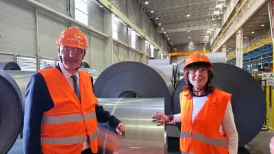 Castex et Delga s'engagent pour moderniser la ligne ferroviaire vitale de l'usine ArcelorMittal en Lozère
