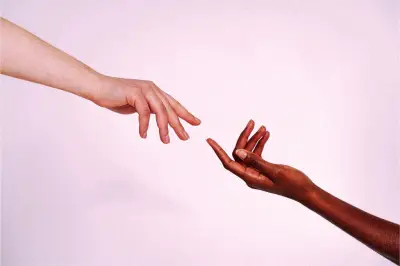 Chagrins d'amitié : bloquer une amie sur Instagram pour éviter ses suggestions