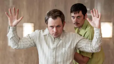 Critiques Cinéma : Comédie des années 80, Histoire Hollywoodienne et Suspense