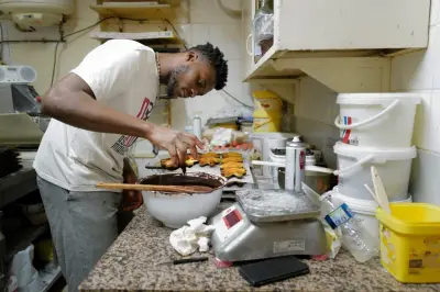 Des patrons plaident pour la régularisation des salariés sans papiers