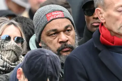 Dieudonné défie à nouveau l'interdiction préfectorale en Gironde