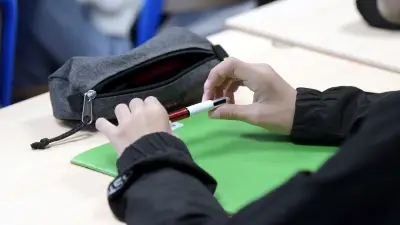 Édouard Geffray propose un début des cours à 9h pour collégiens et lycéens