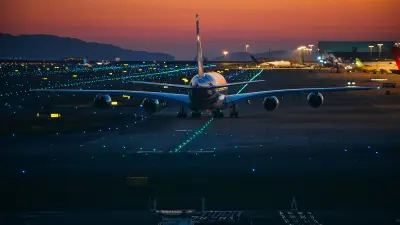 Elle court sur le tarmac pour rattraper son avion et finit en garde à vue