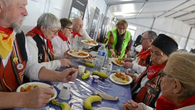 Escale à Sète 2026 : la cantine du festival, une ruche où 20 000 repas sont servis en une semaine