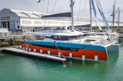 Fountaine-Pajot lance le premier catamaran à hydrogène vert pour décarboner la navigation
