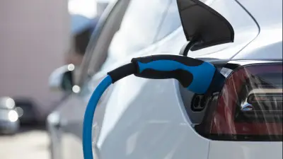 France : 22 000 bornes électriques sur autoroutes d'ici 2035 pour booster la mobilité verte