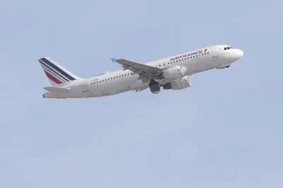 Guerre au Moyen-Orient : hausses inévitables des billets d'avion et annulations de vols à prévoir