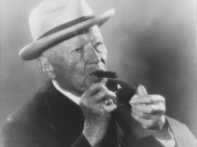 Jean Larrieu, ancien maire de Mont-de-Marsan, s'éteint à 104 ans : hommage à une vie exceptionnelle