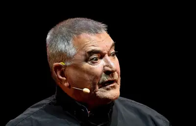 Jean-Marie Bigard victime d'un malaise à son domicile, son épouse se veut rassurante