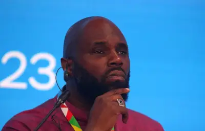 Kemi Seba arrêté en Afrique du Sud : l'influenceur panafricaniste visé par un mandat béninois