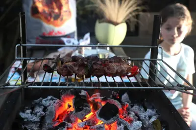 La Rochelle : explosion des plaintes pour odeurs de barbecue après un mois de mars record en ensoleillement