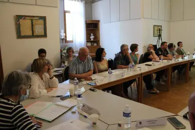 Lalinde : stabilité fiscale et structuration de l'équipe municipale sous Maryse Gérard