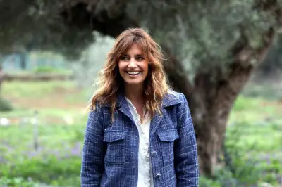 Laëtitia Milot dévoile sa passion pour la violette de Tourrettes-sur-Loup dans « Mon côté sud »