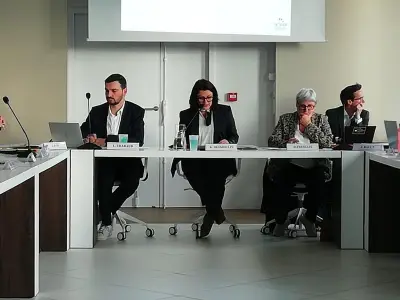 Le conseil municipal débat du budget et soutient l'espagnol au collège