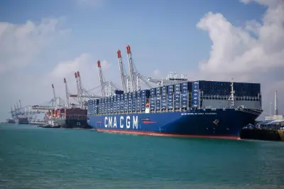 Le déficit commercial français se creuse en février, pénalisé par les importations