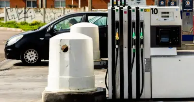 Le gouvernement élargit les aides carburant aux grands rouleurs modestes face à la flambée des prix