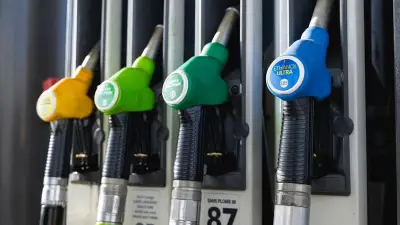 Le gouvernement menace les distributeurs d'un décret pour plafonner les marges sur le carburant