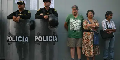 Élection présidentielle au Pérou : le scrutin prolongé après des perturbations