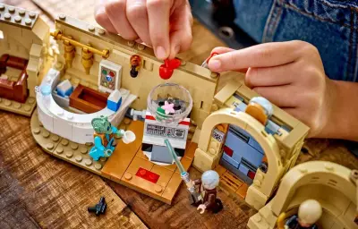 LEGO® SMART Play™ : L'immersion totale dans l'univers Star Wars avec des coffrets interactifs