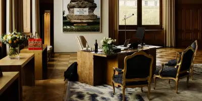 Les retraites des riches Parisiens financées par le travail de la jeunesse modeste