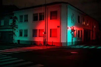 L'extinction nocturne des lampadaires en ville favorise-t-elle vraiment la délinquance ?