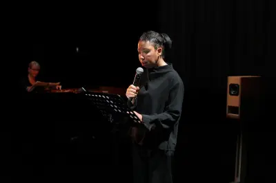 Marie NDiaye lit 'Ma Chérie' à Cendrieux, une soirée littéraire et humoristique en Dordogne