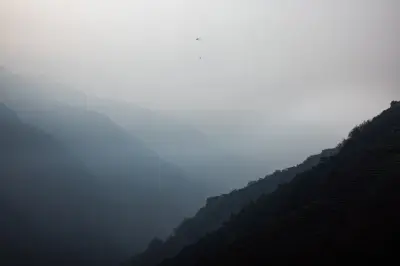 Népal : des escrocs de l'Himalaya arrêtés après une vaste opération policière