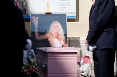 Obsèques de Loana à Nice : une foule immense en rose pour un dernier adieu