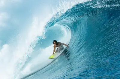 Oxbow, la marque surf girondine, mise sur l'éco-responsabilité sans promesses vides