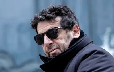 Patrick Bruel confronté à de nouvelles accusations d'agressions sexuelles révélées par Elle