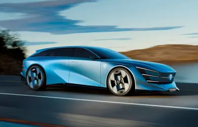 Peugeot dévoile deux concepts en Chine pour reconquérir le marché