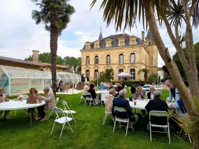Portes ouvertes réussies au château Pontet avec 500 visiteurs et des artistes