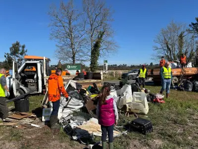 Ramassage des déchets à Sainte-Hélène le 25 avril